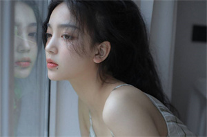 Stepping into the Rhythm: The Dance Floors of Shanghai Stepping into the Rhythm: The Dance Floors of Shanghai